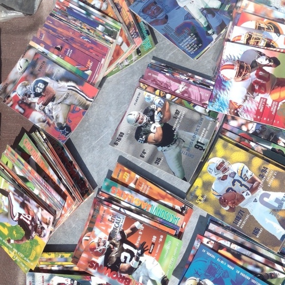 '95 Fleet NFL Sports Trading Cards Collection(380 Count) - Picture 3 of 4